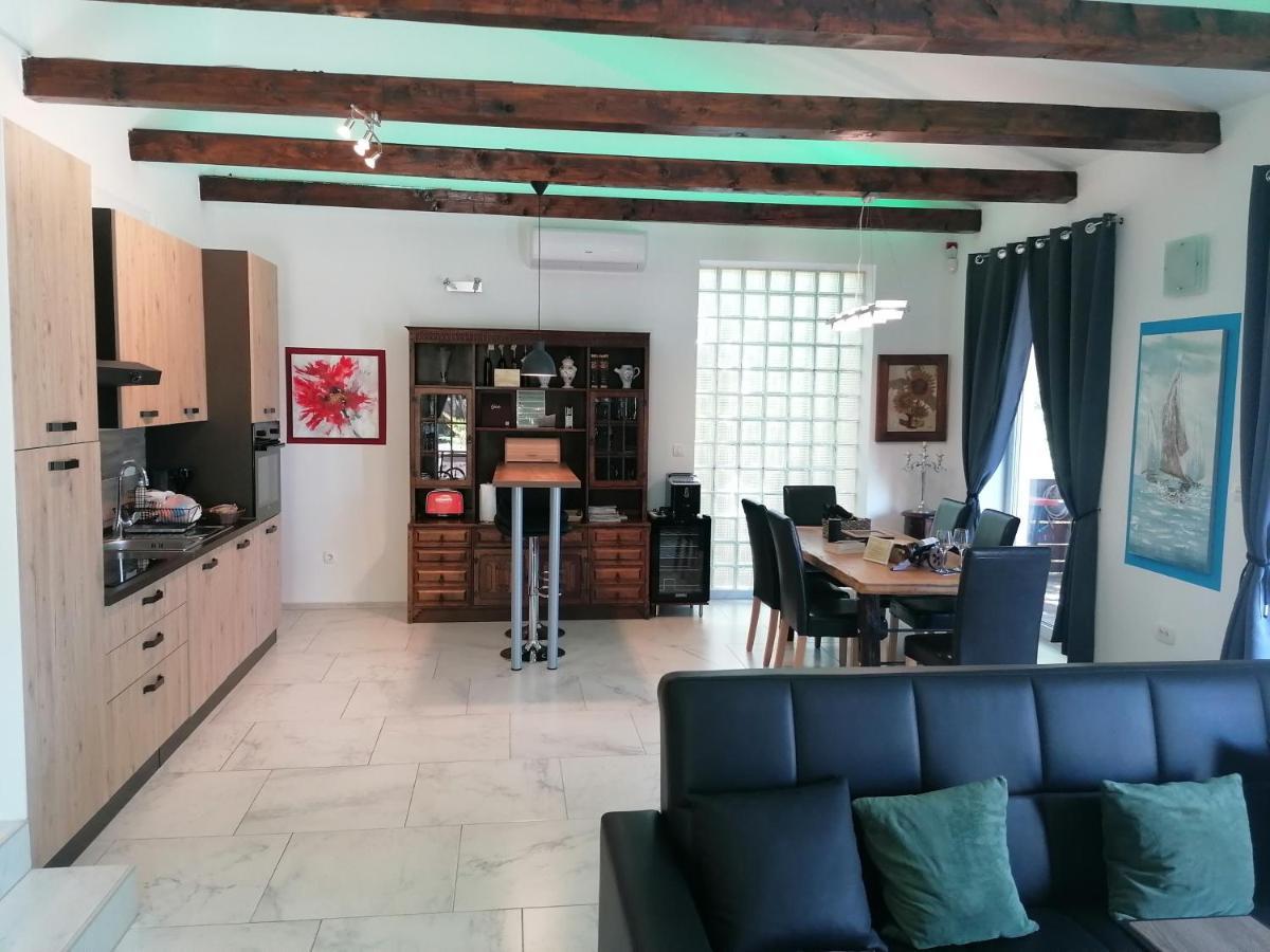 The Forest House Krk 2 Kras Ngoại thất bức ảnh